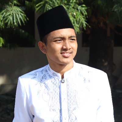 melarikan diri