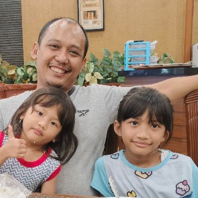 melarikan diri